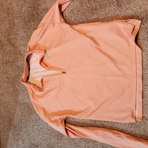 Nike Tops - Nike running dri-fit size small